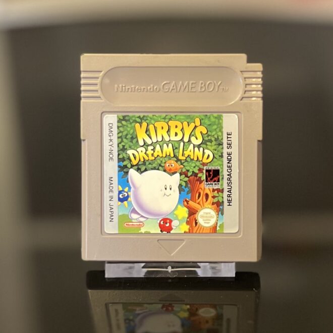 Kirby's Dream Land - GameBoy