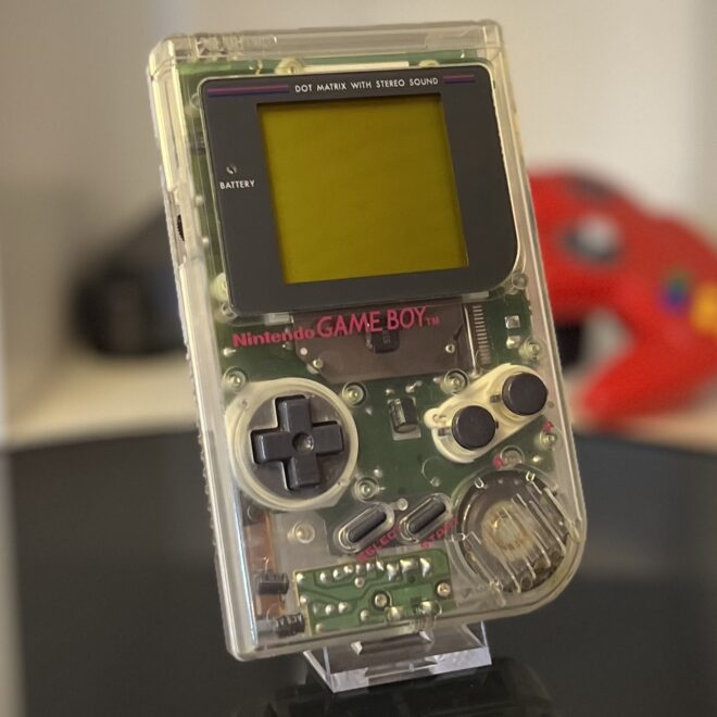 GameBoy Classic - transparent "Hip Boy" DMG-01
