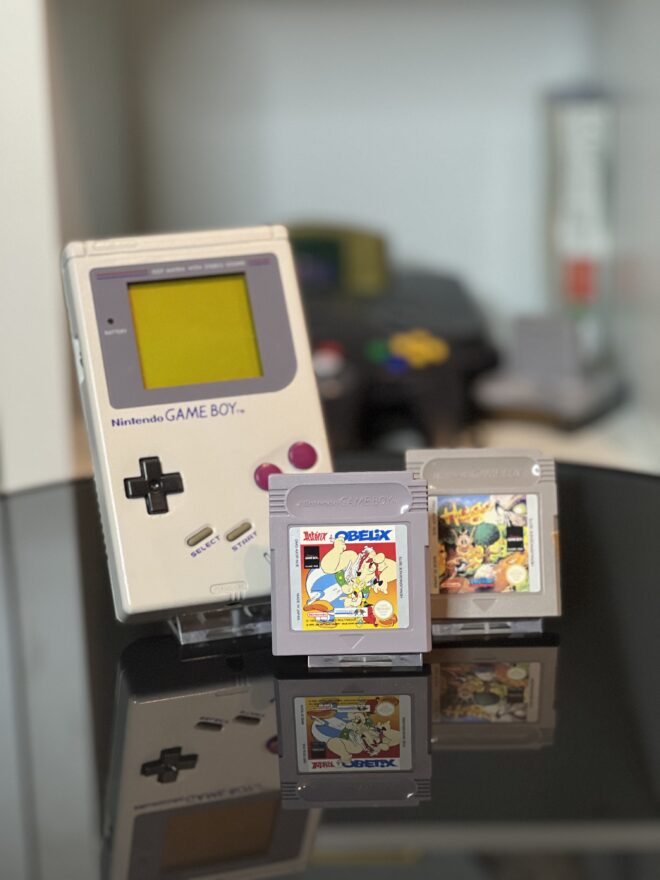 GameBoy Classic Basic Bundle mit zwei Spielen - Asterix & Obelix / Hugo