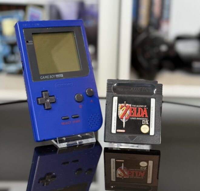 GameBoy Pocket Bundle mit The Legend of Zelda: Link's Awakening DX