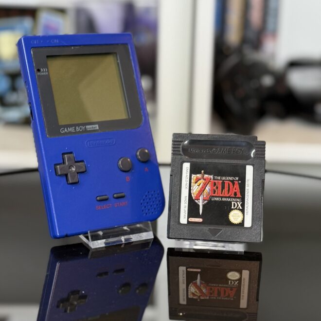 GameBoy Pocket Bundle mit The Legend of Zelda: Link's Awakening DX